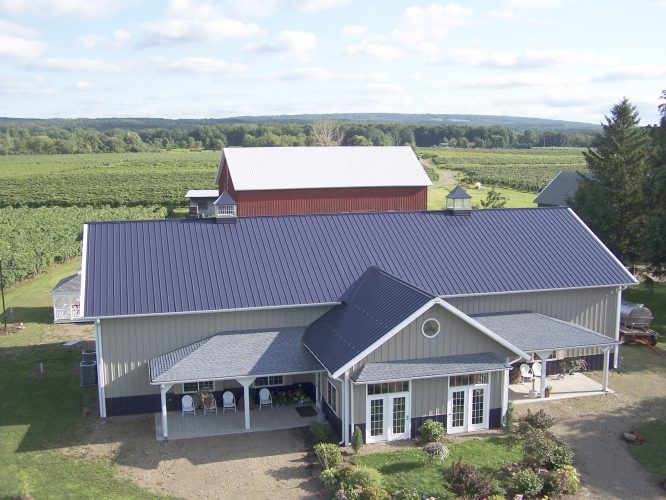 Curbside pickup and free shipping at Liberty Vineyards